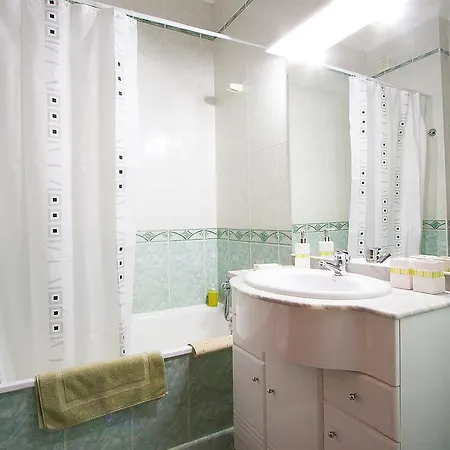 Filipe House, Lagos Apartment